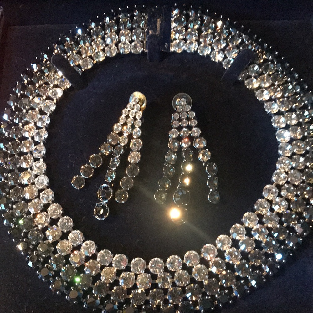 Authentic Swarovski Gray Necklace Set.